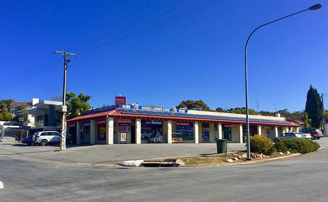 Double Corner Store - e-Seniors 0