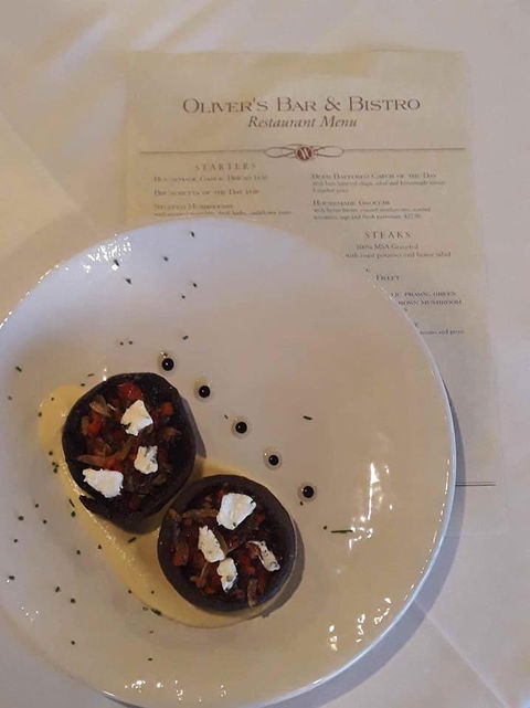 Oliver's Bar & Bistro - e-Seniors 2