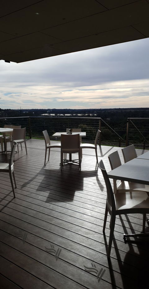 Viewpoint Cafe - e-Seniors 1