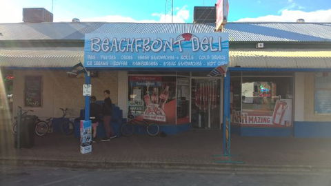 Beachfront Deli - e-Seniors 0