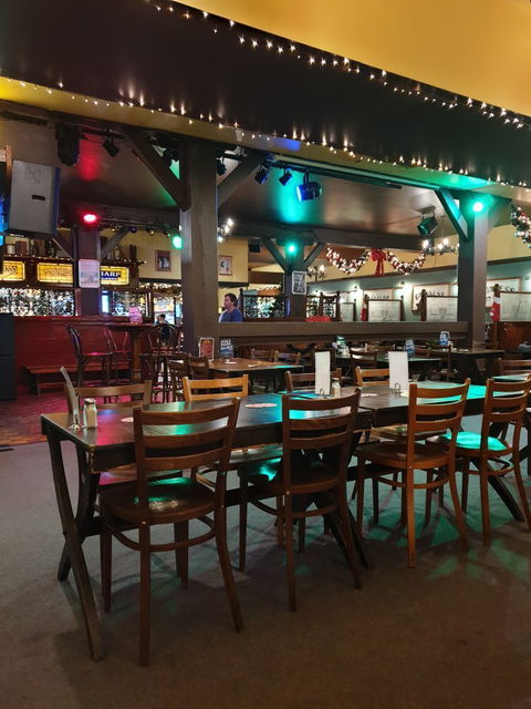 Gilhooley's Irish Bar And Restaurant - e-Seniors 3