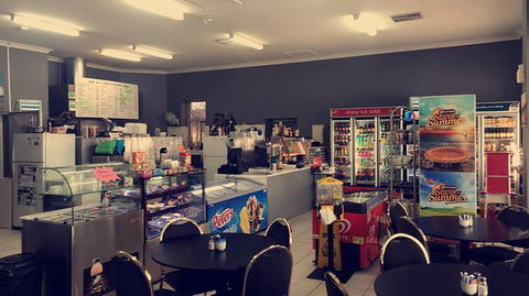 Gum Flat Diner & Take Away - e-Seniors 0