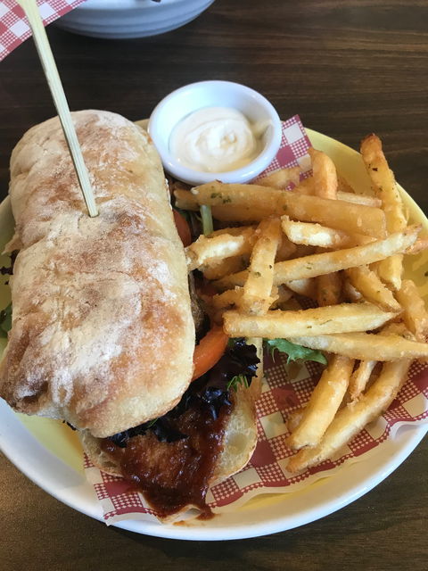 Let Minnow Cafe - e-Seniors 1