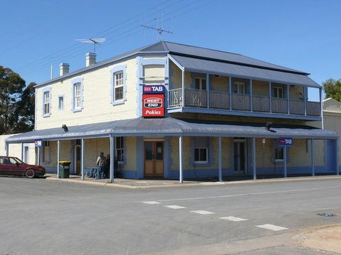 Port Wakefield Hotel - e-Seniors 0