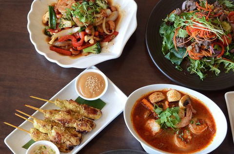 Red Galanga Asian Cuisine - e-Seniors 0