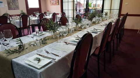 Tumby Bay Hotel Restaurant - e-Seniors 0