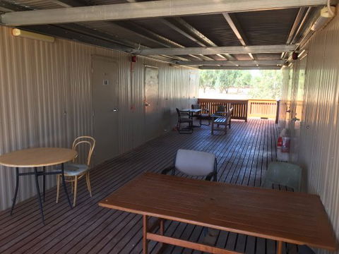 William Creek Hotel - e-Seniors 0