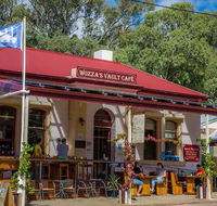 Wozza's Vault Cafe - e-Seniors