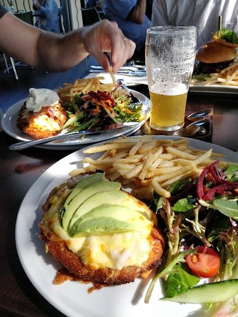 Cornerstone Pub & Kitchen - e-Seniors 0