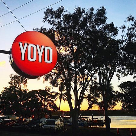 YoYo Bar & Restaurant - e-Seniors 0