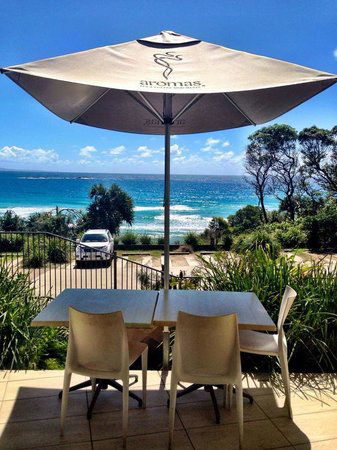 Manta Ray Bistro At Stradbroke Island Beach Hotel - e-Seniors 0