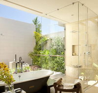 Tweed Coast Glass Pty Ltd - e-Seniors