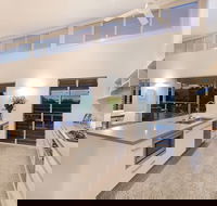 APT Creative Kitchens - e-Seniors