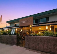 Mojo's Bar Grill - e-Seniors