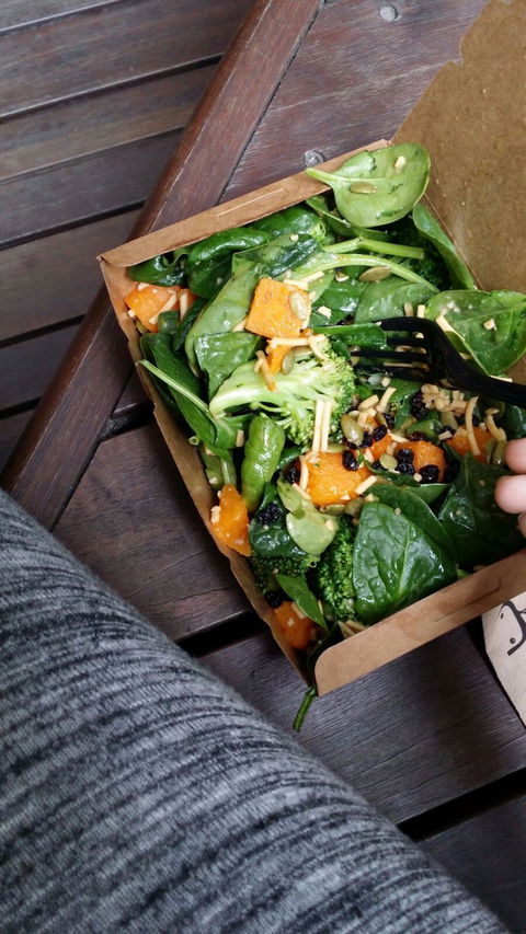 FAMISH'D - Salads & Stuff - e-Seniors 1