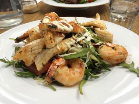 Zouz Cafe - e-Seniors 0