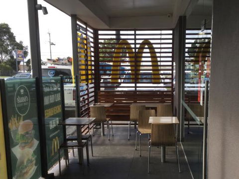 McDonalds - e-Seniors 0