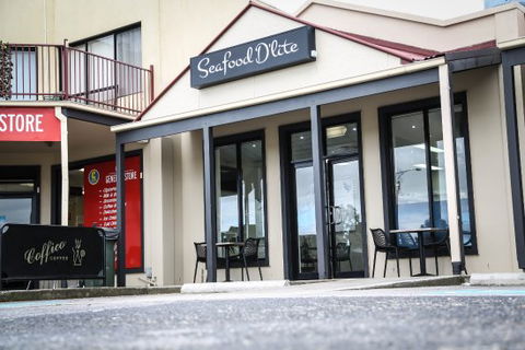 Seafood D'Lite - e-Seniors 0