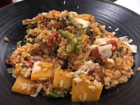 Vic's Food & Wine - e-Seniors 0