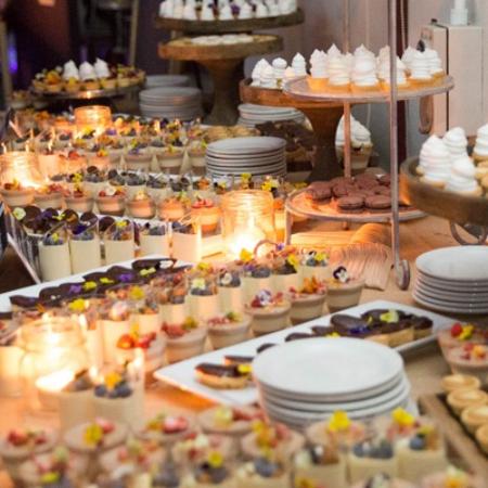 Cafe Essence - e-Seniors 0