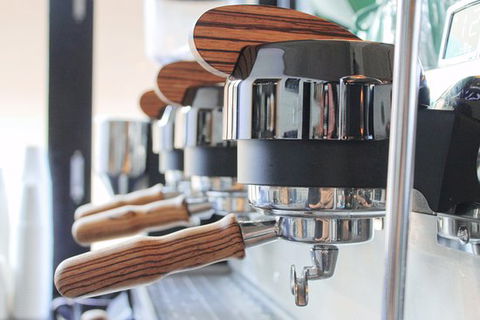 Blk.mlk Specialty Coffee - e-Seniors 0