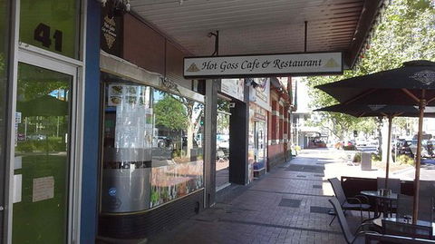 Hot Goss Cafe And Restaurant - e-Seniors 0
