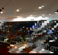 Ramaes Cafe Lounge - e-Seniors