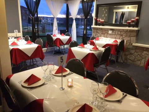Taj Mahal Authentic Indian Restaurant - e-Seniors 0