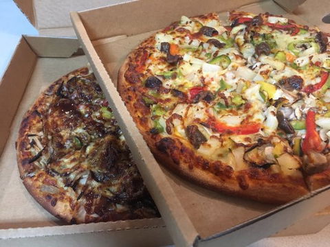 Paradise Pizza & Restaurant - e-Seniors 0