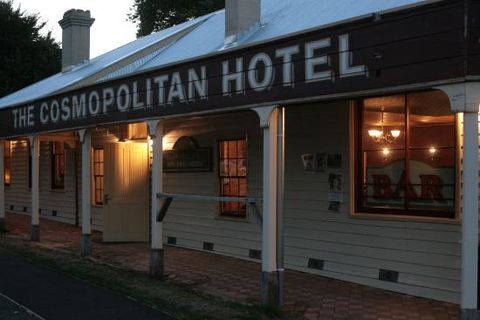 The Cosmopolitan Hotel - e-Seniors 0