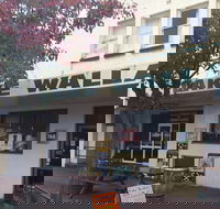 Lake Wallace Hotel - e-Seniors