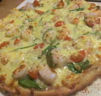 Nikki  Jays Pizza - e-Seniors