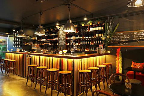 Croydon Lane Wine And Tapas Bar - e-Seniors 0