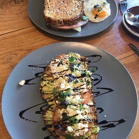 Chillax Espresso Bar - e-Seniors 0