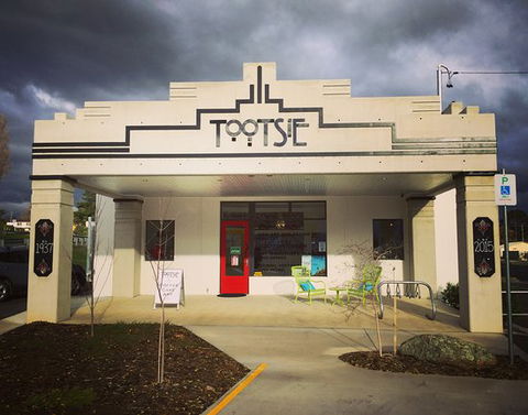 Tootsie - e-Seniors 0