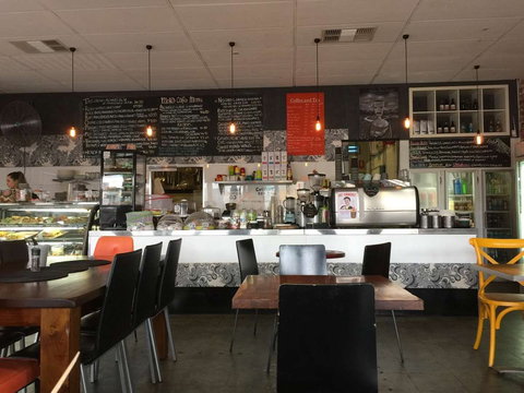 More Cafe - e-Seniors 0