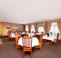 Trappers Restaurant - e-Seniors