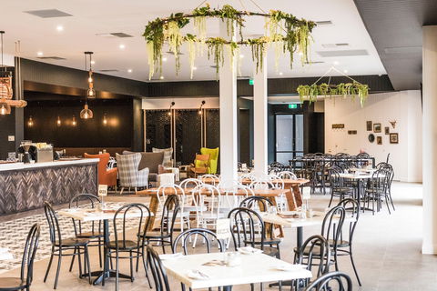 The Woodcroft Hotel - e-Seniors 0