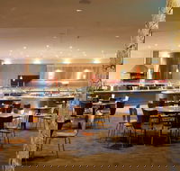 Sanctuary Lakes Hotel - e-Seniors