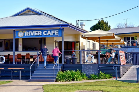 The River Cafe Nelligen - e-Seniors 0
