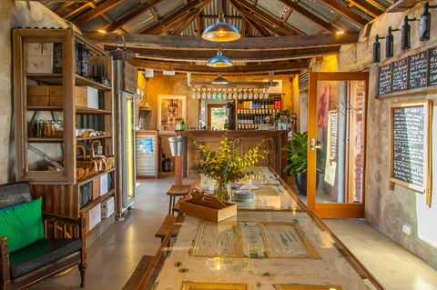 Stelzer Road Supper Club - e-Seniors 0