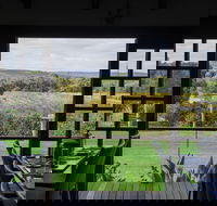 Black Swan Winery and Restaurant - e-Seniors