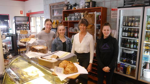 The Cudlee Cafe - e-Seniors 1