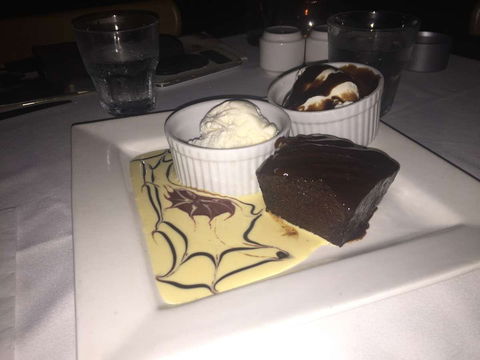 Conti Bar & Bistro - e-Seniors 0