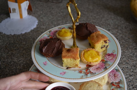 Lazy Teas - e-Seniors 1