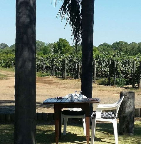 Henley Park Winery Cafe - e-Seniors 0