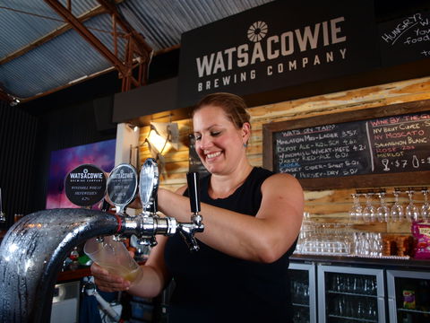 Watsacowie Brewing Company - e-Seniors 1