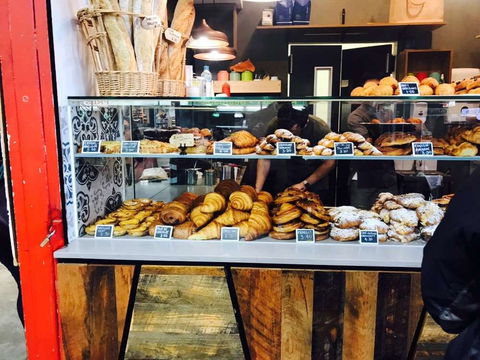 Publique Bakery - e-Seniors 0