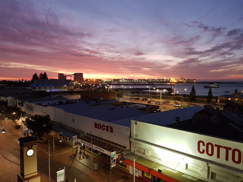 HarbourView Restaurant And Bar - e-Seniors 1