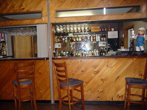 Barossa Motor Lodge Baccus Restaurant - e-Seniors 0